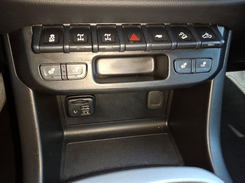 Used 2022 Chevrolet Colorado ZR2 image 15