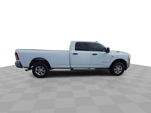 Used 2023 RAM 3500 Big Horn w/ Level 1 Equipment Group AWD/4WD image 9
