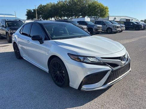 Used 2023 Toyota Camry XSE w/ Cold Weather Package AWD/4WD image 3
