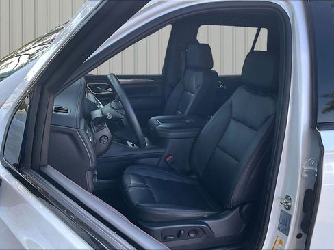 Used 2024 Chevrolet Tahoe RST w/ Luxury Package AWD/4WD image 14