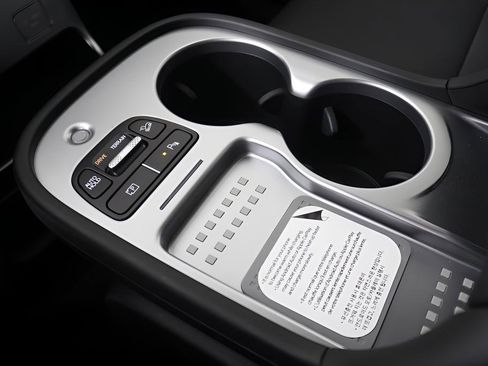 New 2026 Hyundai Ioniq 9 Limited AWD/4WD image 37