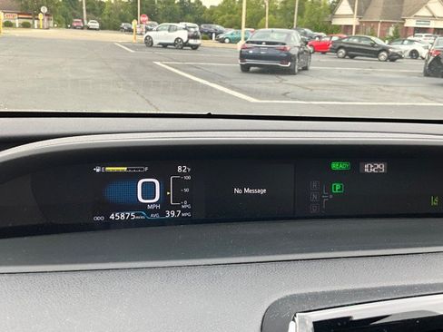Used 2020 Toyota Prius L Eco FWD image 14