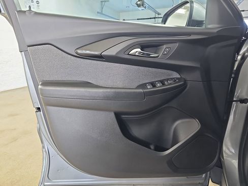 Used 2023 Chevrolet TrailBlazer LT w/ Convenience Package image 31