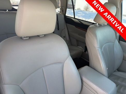 Used 2013 Subaru Outback 2.5i Limited image 21