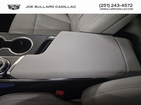 New 2026 Cadillac Lyriq Premium Luxury w/ LPO, Floor Liner Package image 34