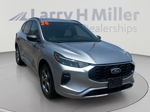 Used 2024 Ford Escape ST-Line AWD/4WD image 8