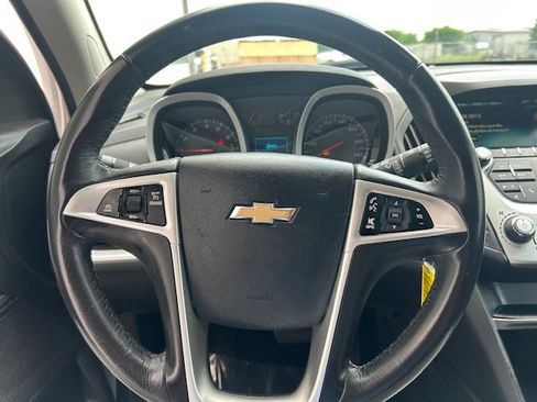 Used 2017 Chevrolet Equinox LT w/ Convenience Package FWD image 13