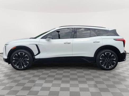 Used 2024 Chevrolet Blazer EV RS RWD image 3