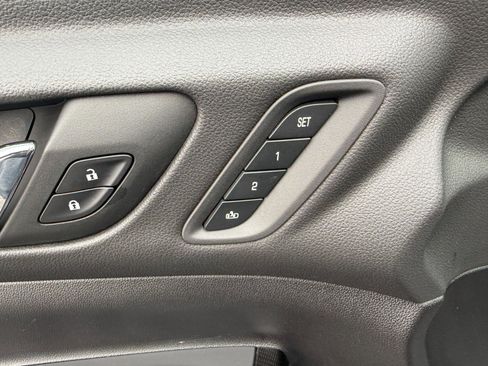 Used 2023 GMC Acadia AT4 w/ Technology Package image 27