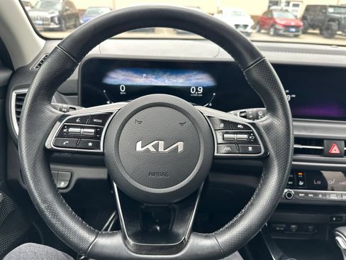 Used 2024 Kia Seltos SX AWD/4WD image 40