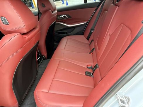 Used 2025 BMW 330i Sedan w/ M Sport Package RWD image 12