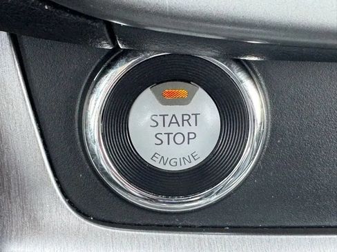 Used 2023 Nissan Murano SV AWD/4WD image 23