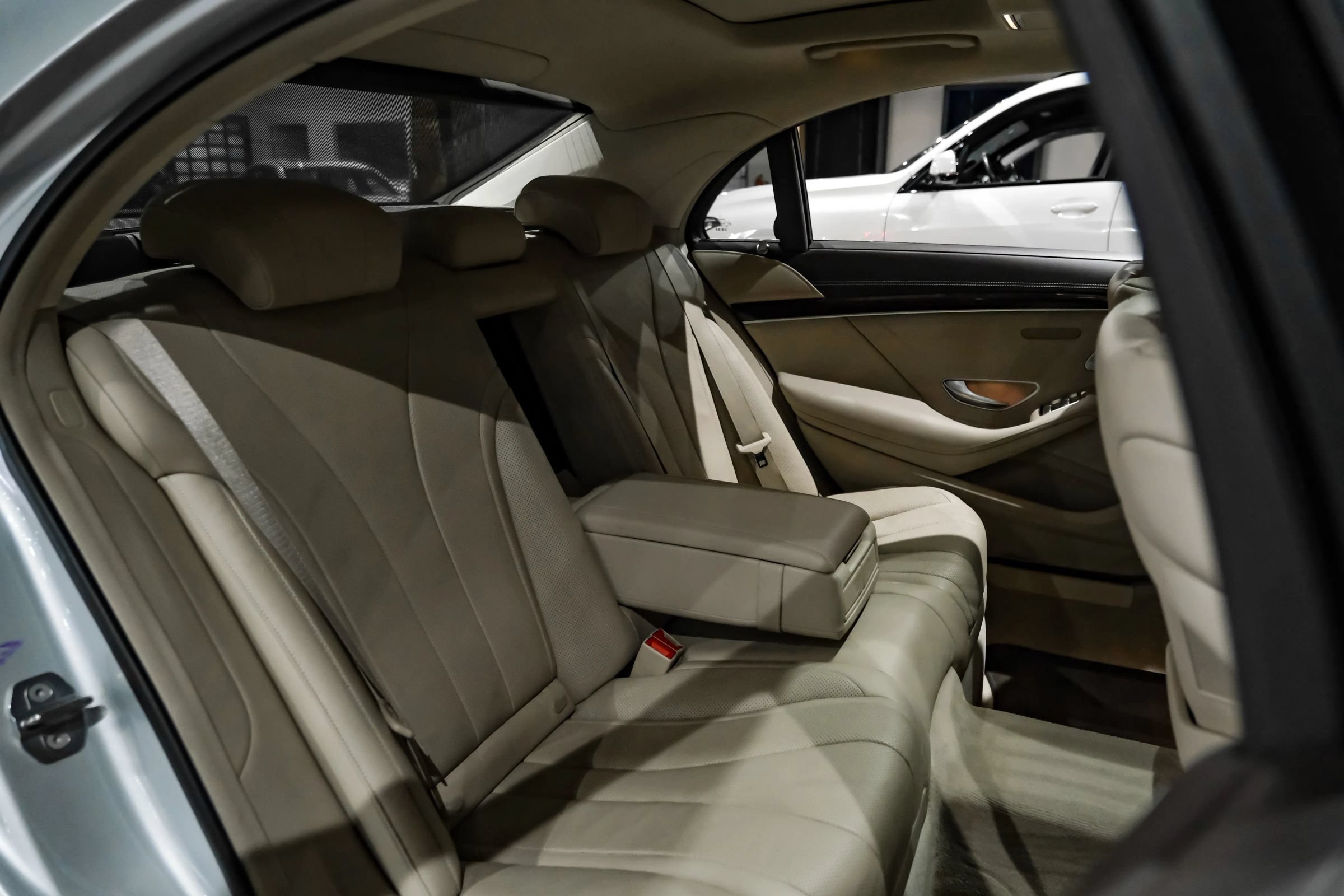 Used 2019 Mercedes-Benz S 450 Sedan image 31