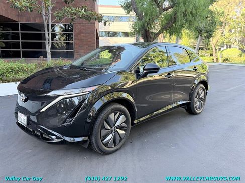 Used 2025 Nissan Ariya AWD image 1