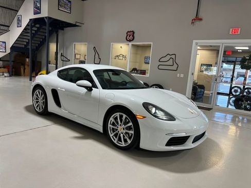 Used 2018 Porsche 718 Cayman w/ Light Design Package image 46