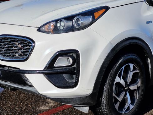 Used 2021 Kia Sportage LX image 8