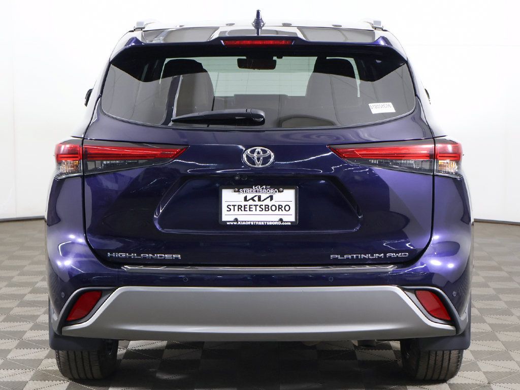 Used 2023 Toyota Highlander Platinum AWD/4WD image 15