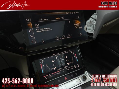 Used 2019 Audi e-tron Prestige w/ Prestige Package image 35