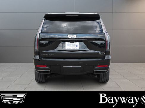 New 2026 Cadillac Escalade Platinum Sport w/ LPO, ONYX Package image 6