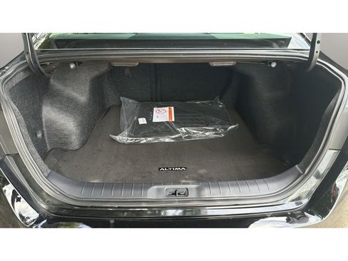 Certified 2025 Nissan Altima 2.5 S FWD image 16