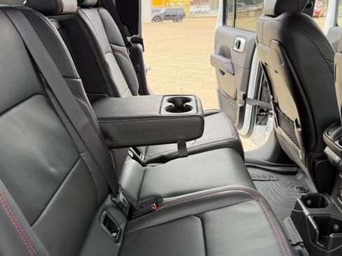 New 2026 Jeep Gladiator Rubicon image 38