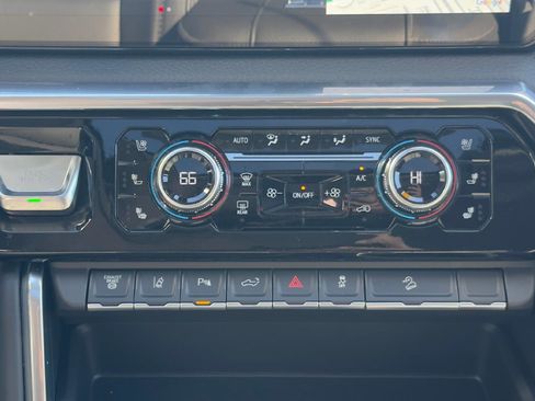 New 2026 GMC Sierra 2500 Denali w/ Denali Reserve Package image 14