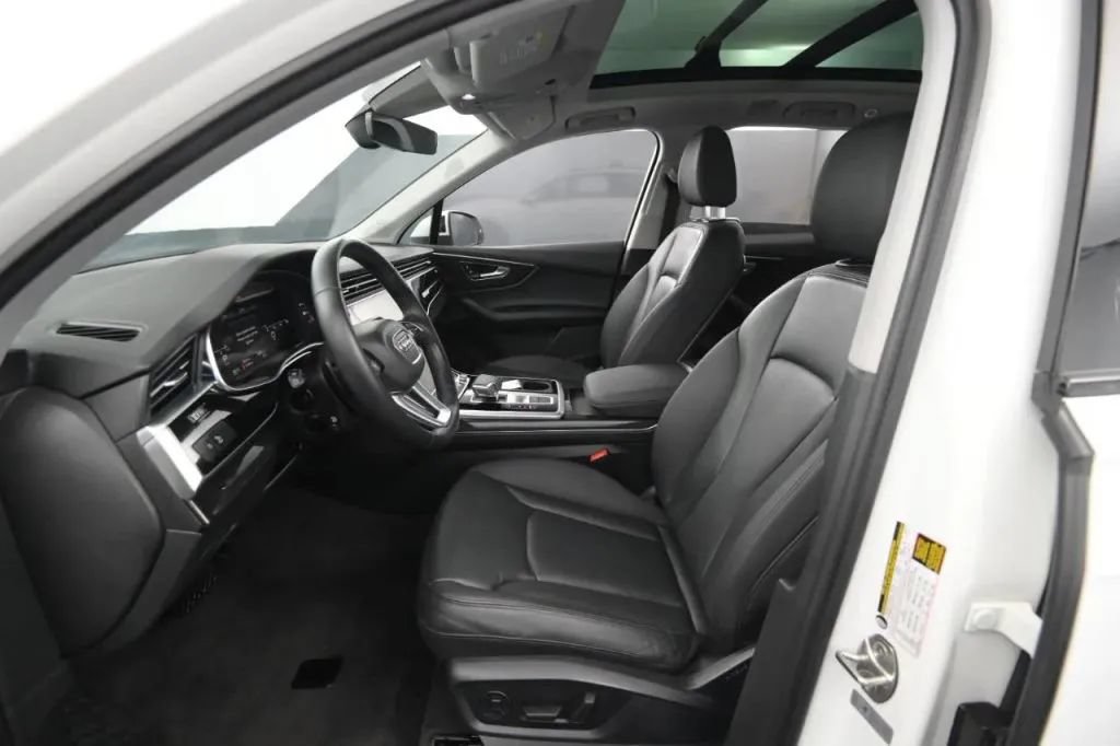 Used 2021 Audi Q7 3.0T Premium Plus w/ Premium Plus Package AWD/4WD image 40
