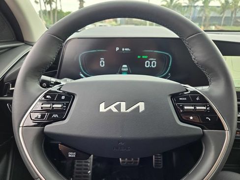 New 2026 Kia Niro FWD image 22