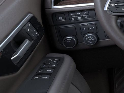 New 2026 Chevrolet Suburban LT w/ Comfort Package RWD image 23