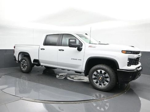 New 2025 Chevrolet Silverado 2500 Custom w/ Custom Value Package image 7