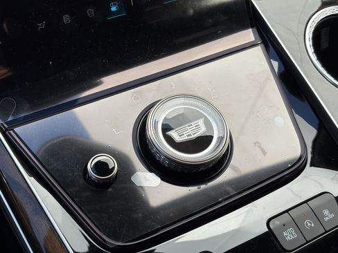 New 2026 Cadillac Escalade ESV Platinum Sport w/ LPO, ONYX Package image 23