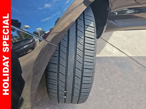 Used 2023 Ford Edge Titanium image 34