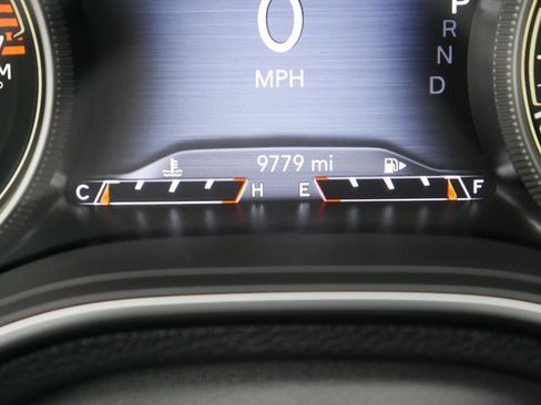 Used 2023 Jeep Cherokee Altitude Lux w/ Lux Elite Package image 35