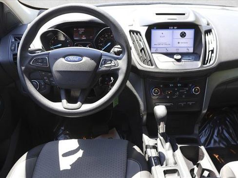 Used 2017 Ford Escape SE w/ Equipment Group 201A AWD/4WD image 23