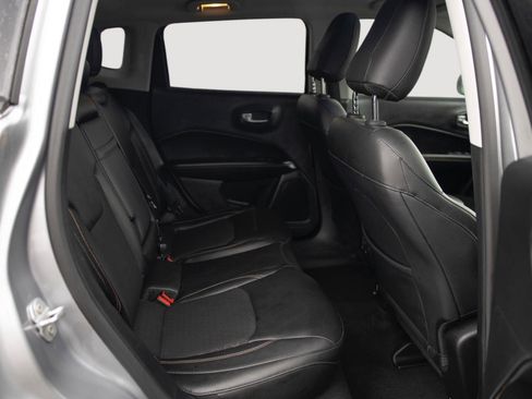 Used 2018 Jeep Compass Latitude w/ Popular Equipment Group image 17