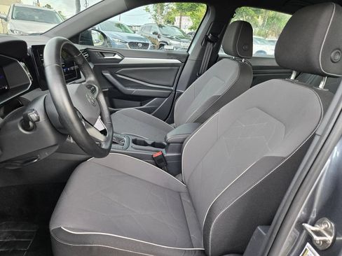 Used 2025 Volkswagen Jetta Sport FWD image 19