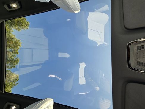 Used 2024 Cadillac Lyriq Luxury image 25