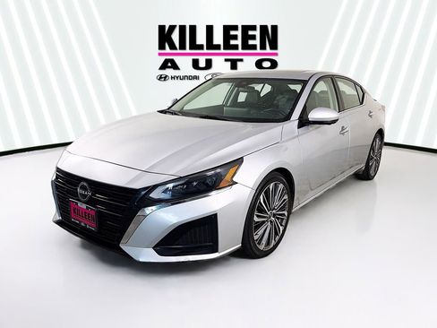 Used 2023 Nissan Altima 2.5 SL FWD image 3