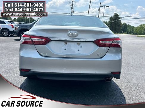 Used 2020 Toyota Camry XLE w/ Cold Weather Package AWD/4WD image 5