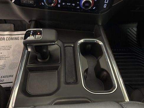 Used 2025 GMC Sierra 1500 Elevation image 19