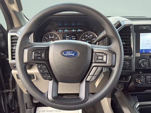 Used 2022 Ford F350 XLT w/ XLT Premium Package AWD/4WD image 11