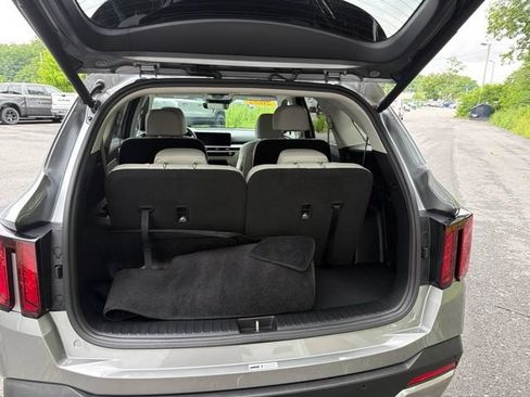 Used 2025 Kia Sorento EX AWD/4WD image 7