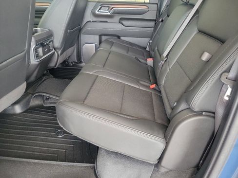 Used 2024 GMC Sierra 2500 Denali w/ Denali Reserve Package AWD/4WD image 16