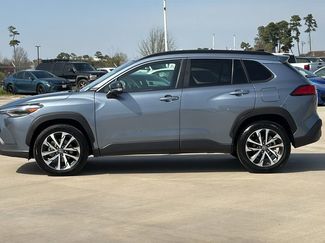 Certified 2025 Toyota Corolla Cross XLE video 2