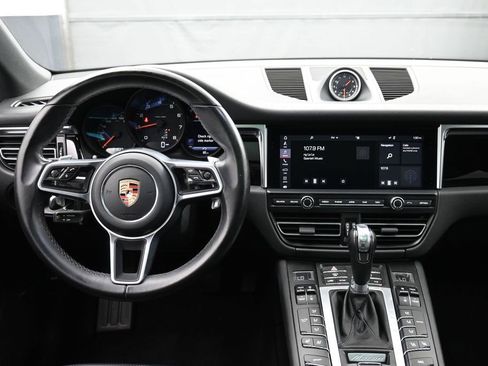 Used 2019 Porsche Macan AWD/4WD image 11