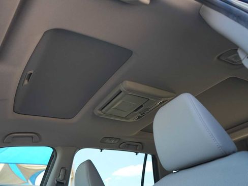 Used 2017 Honda Pilot Elite image 25