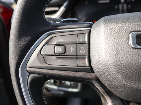 New 2025 Jeep Grand Cherokee Limited w/ Black Appearance Package image 22