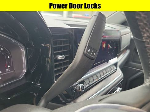 Used 2024 GMC Sierra 1500 SLT image 18