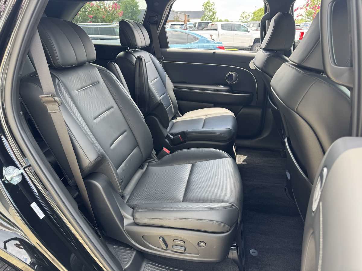 Used 2026 Hyundai Palisade Calligraphy AWD/4WD image 13