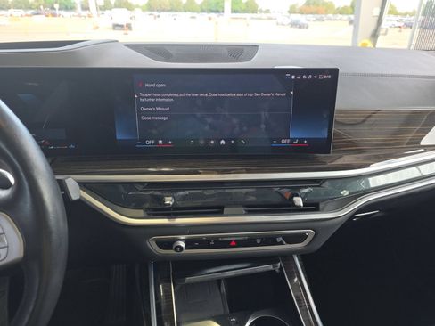 Used 2025 BMW X7 xDrive40i AWD/4WD image 5